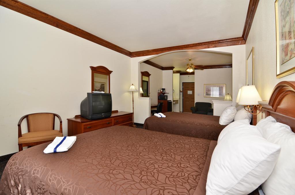 Best Western Fort Worth Inn And Suites Esterno foto